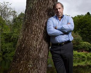 Ray Dalio, regele fondurilor inchise, se teme ca un nou 