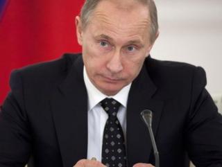 Rusia isi scutura bugetarii
