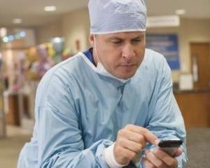 O treime din companiile medicale locale sunt interesate de aplicatii mobile pentru gestiunea datelor pacientilor