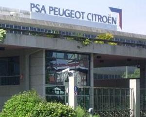 Guvernul francez analizeaza decizia Peugeot de a disponibiliza 8.000 de angajati