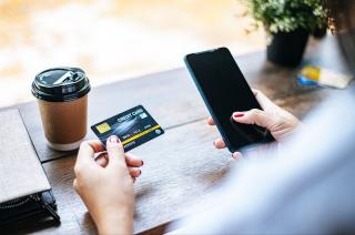 5 situatii in care iti poate fi de ajutor un card de credit