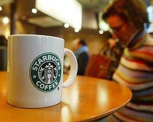 Starbucks isi va reorganiza operatiunile globale