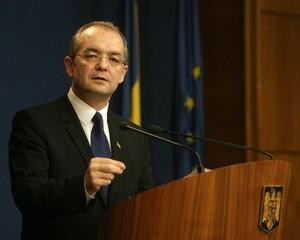 Boc vrea sa plafoneze salariile profesorilor