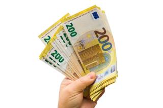 Tara din Europa unde un casier la supermaket are salariu de 5.000 de euro