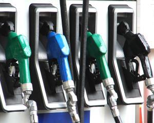STUDIU Rentrop & Straton: Pe piata de carburanti din Romania, pentru firme calitatea este mai importanta decat pretul