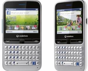 Vodafone 555, telefon special adaptat pentru Facebook