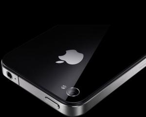 Apple a lansat iPhone 4S