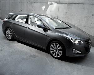 Hyundai i40 a castigat EuroCarBody Golden Award 2011