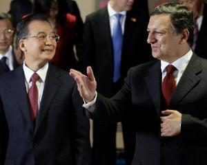 China ajuta cu 100 de miliarde de dolari zona euro