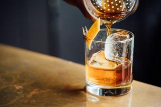 4 retete de cocktail pe baza de whisky
