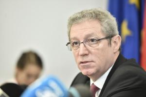 Adrian Streinu-Cercel cere protectie legislativa pentru achizitiile facute in aceasta perioada: O sa vina sa ne traga de maneca