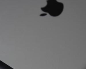 Frauda cu actiuni Apple in valoare de un miliard de dolari