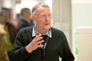 Mostenitorii averii lui Ingvar Kamprad si-au luat adio de la IKEA. Averea fabuloasa a fost transferata in anii '80