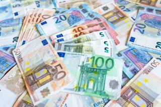 Se dau mii de euro de la stat: cine sunt romanii care vor primi 4.500 de euro si care sunt conditiile