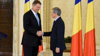 Klaus Iohannis l-a desemnat premier pe Dacian Ciolos. Liderul Aliantei are doar o treime din sustinerea necesara