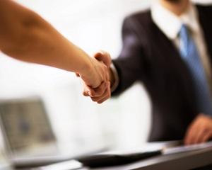 Cel mai greu pas in afaceri: castigarea primului client!