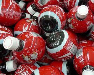 Sticlele de Coca-Cola raman goale in India