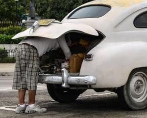 Cubanezii vor circula in continuare cu rablele lui Fidel si Raul. Pretul unui Peugeot 508: 262.000 dolari!