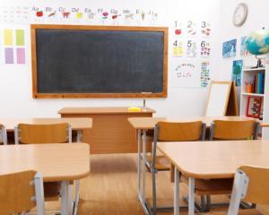 Scolile din Bucuresti isi suspenda cursurile timp de 2 zile, din cauza alegerilor prezidentiale