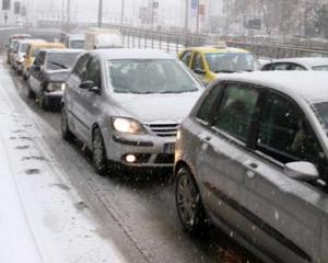 Drumurile nationale si judetele in care circulatia este ingreunata din cauza ninsorii
