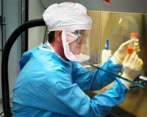 Anul 2015 ar putea aduce vaccinuri impotriva ebola