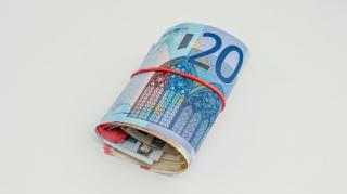 Evolutie in spatiu ingust pentru euro si dolar in aceasta saptamana