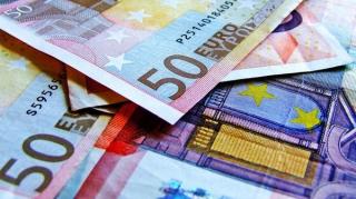 Euro atinge un nou maxim istoric: 4,9283 lei