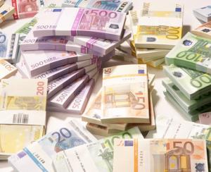 Romania a incheiat anul 2015 cu rezerve valutare in crestere: 32,238 de miliarde de euro