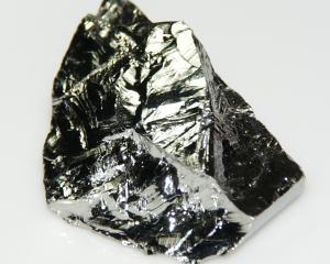 Zacamintele de metale rare de la Rosia Montana, mult mai valoroase decat aurul
