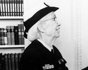 9 decembrie 1906: s-a nascut Grace Hopper, un geniu al informaticii