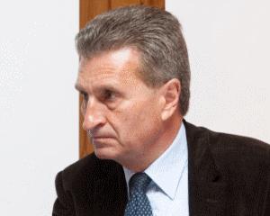 Oameni de afaceri: Comisarul UE al Energiei, Gunther Oettinger, trebuie sa-si dea demisia