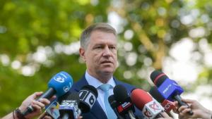 Iohannis: Tinerilor romani nu li se ofera sansa unei cariere de succes in tara