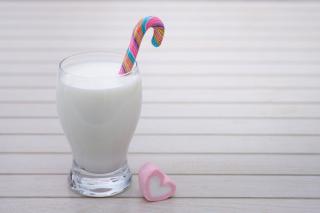 Doar 18% dintre romani cumpara lactate de la producatori locali. 33% consuma zilnic sau aproape zilnic lapte
