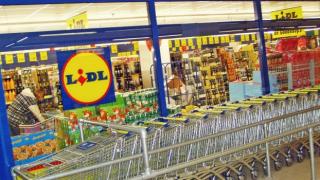 Lidl, anunt pentru toti clientii: cum se intra in magazine, dupa ce au intrat in vigoare restrictiile