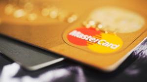Mastercard A MAJORAT limita pentru platile contactless fara PIN