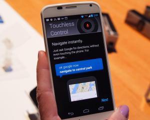 Google trebuie sa-si arate talentul la vanzari, cu noul Moto X