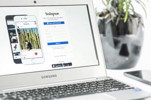 Noi probleme de securitate la Facebook - parolele a milioane de conturi Instagram nu au fost criptate