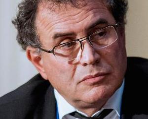 Nouriel Roubini este cu ochii pe Fed