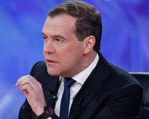 Premierul Rusiei, Dmitri Medvedev, ii provoaca pe ucraineni