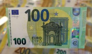 EURO peste pragul de 5 LEI: momentul e mai aproape decat ne-am dori