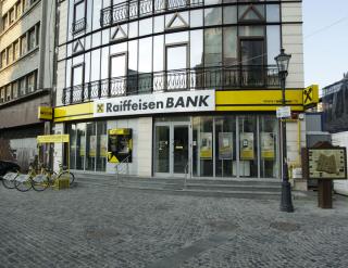 Raiffeisen Bank si BCR il contrazic pe cancelarul Austriei, desi sunt banci cu legaturi austriece : nu s-au facut presiuni asupra noastra