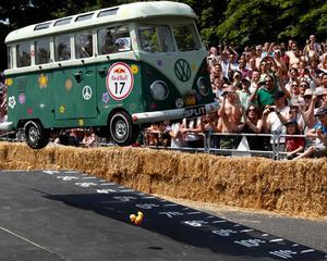 14 septembrie 2014: Red Bull iti da aripi, pardon, roti!