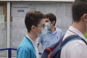 Rezultate Evaluare Nationala 2020: Peste 76% dintre elevi au medii mai mari de 5