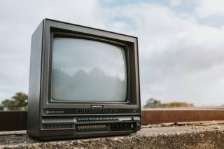 Nu aruncati televizoarele vechi: de ce e pretios in 2021 si cati bani iti poate aduce