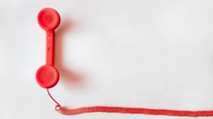Numar de telefon dedicat persoanelor vulnerabile afectate de pandemie