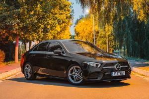 TEST DRIVE. Mercedes-Benz A180 d Sedan - premium accesibil