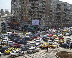 Traficul din Bucuresti, campion european la aglomeratie. Soferii sunt blocati in trafic 9 zile pe an