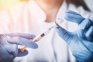 Alte 224.640 doze de vaccin Pfizer BioNTech sosesc in Romania