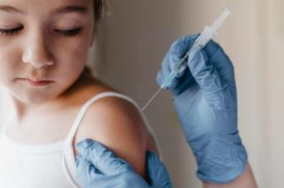 Vaccinarea copiilor intra in linie dreapta. Serul Pfizer, adoptat de FDA. Cand va incepe imunizarea copiilor din Romania